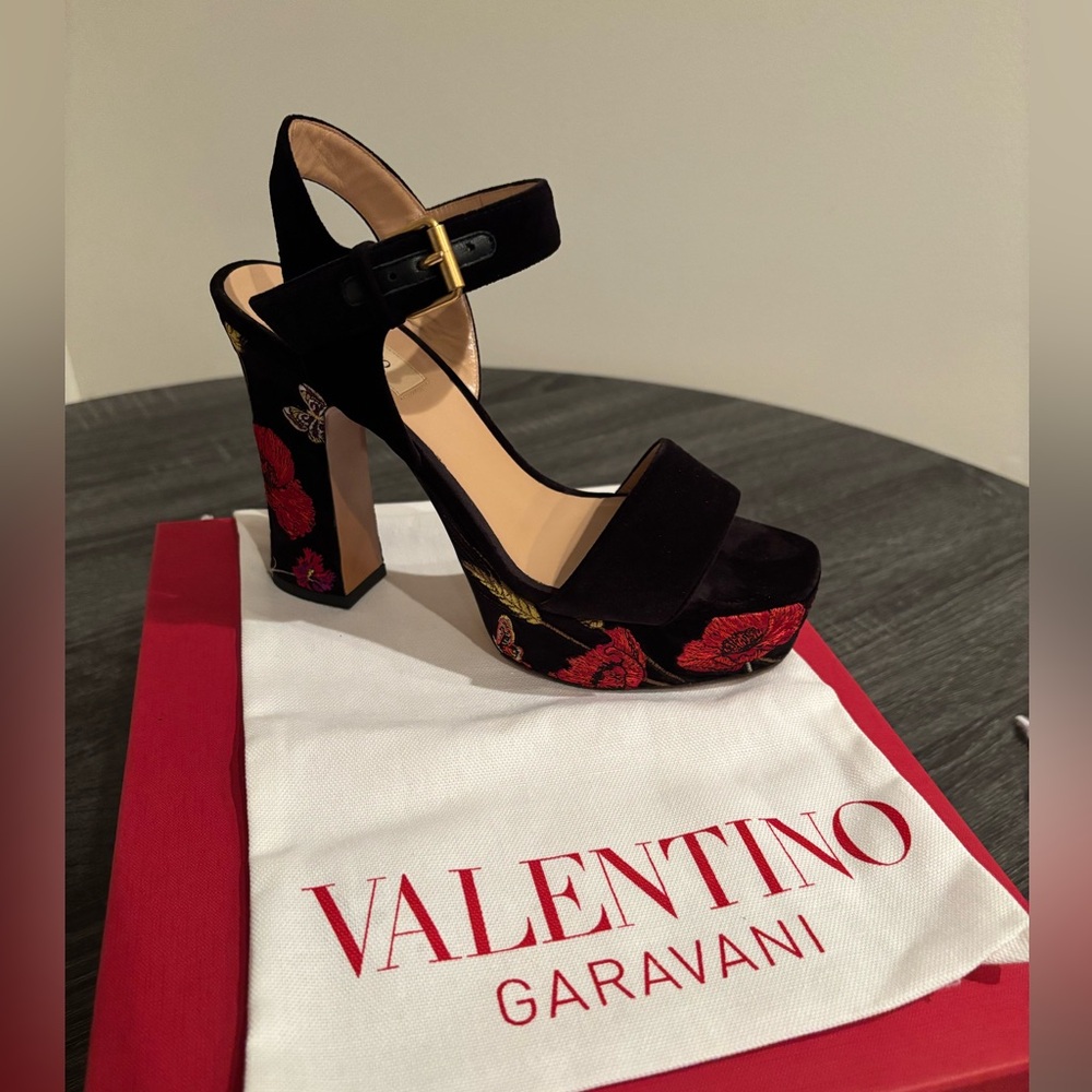 Valentino Velvet Black & Red Platform Open Toes Heels Size 37 - Picture 7 of 14